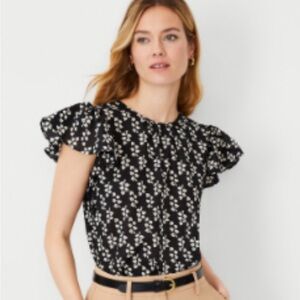 Ann Taylor petaled flounce sleeve top (xs petite)